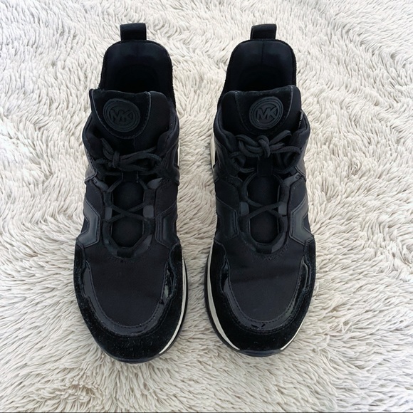 ⚡️ SOLD ⚡️ Michael Kors Olympia Trainers - Picture 3 of 8